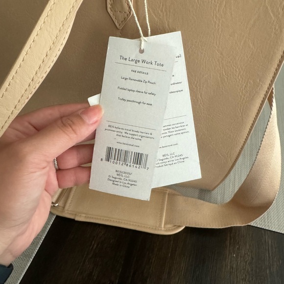 Beis Large Work Tote NWT - Picture 4 of 4